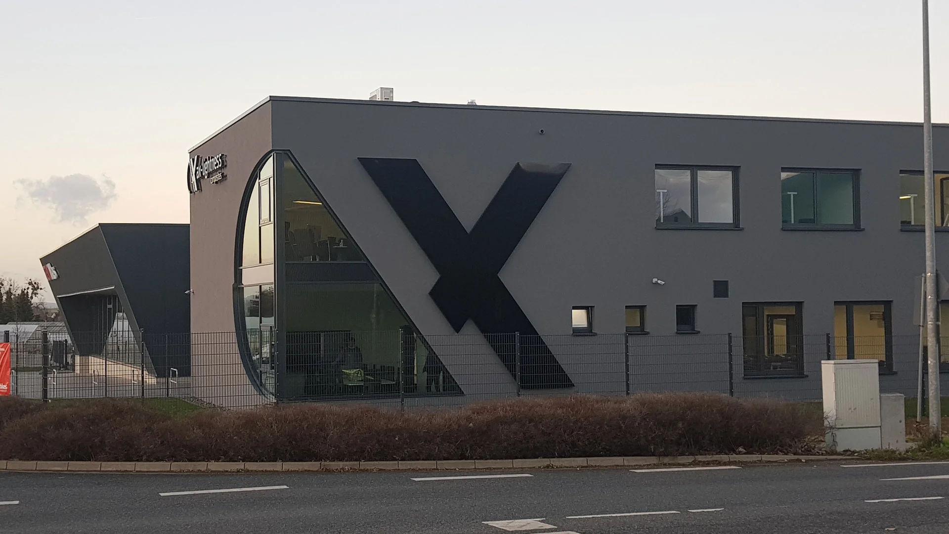 Bodentiefes Aluminiumfenster in Wohnraumsituation